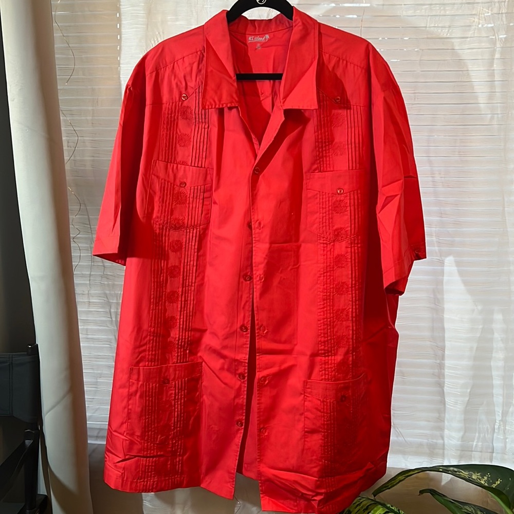 Short-Sleeve Embroidered Guayabera Shirt